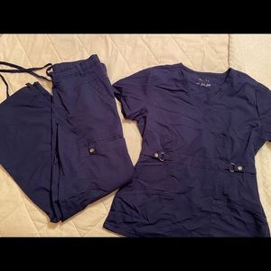 Women’s Luxe Scrubs